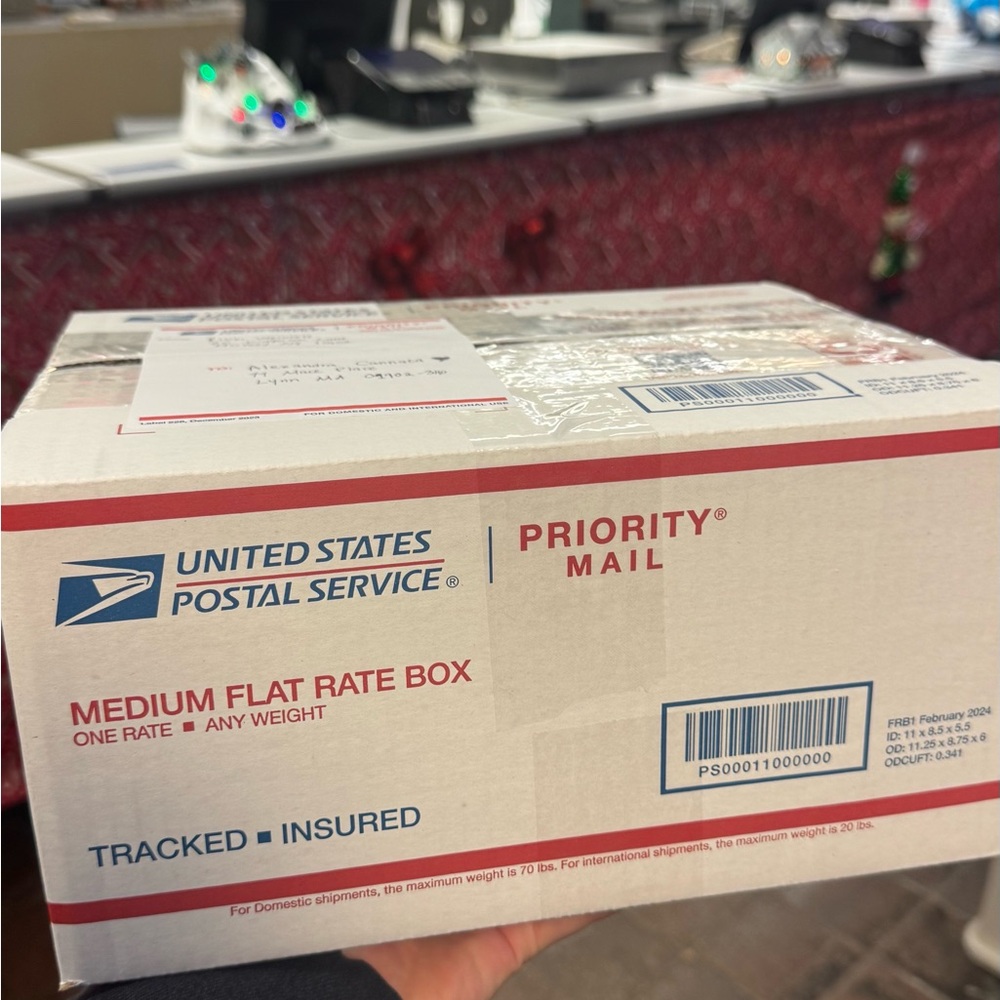 USPS Priority Mail Medium Flat Rate Box